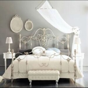 Dreamy Metal Bed