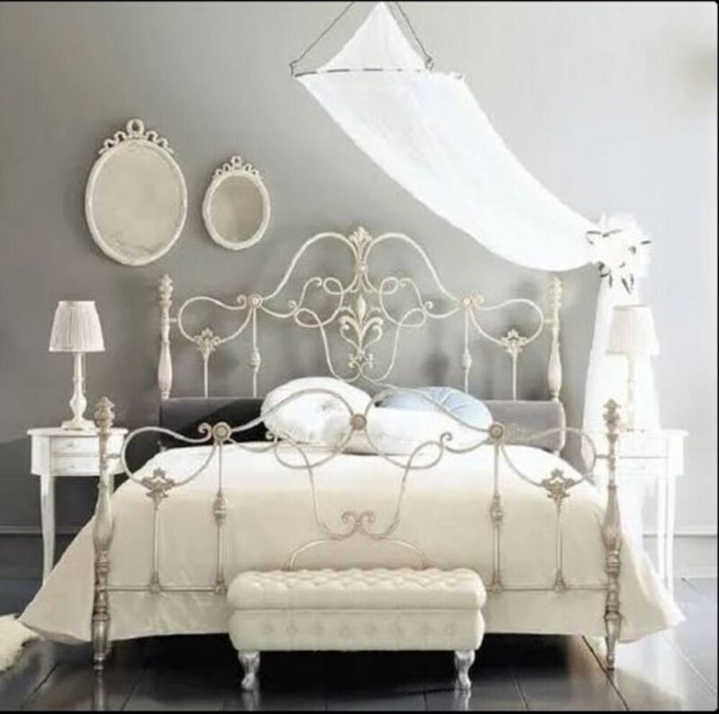 Dreamy Metal Bed