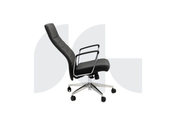 Queen Chair