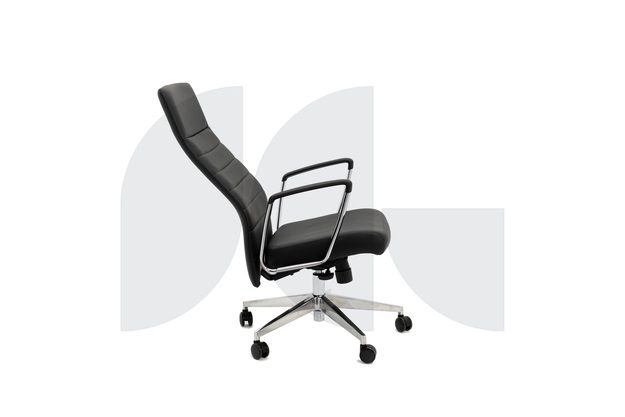 Queen Chair
